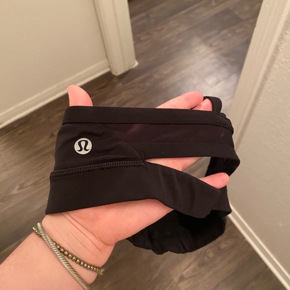 Lululemon Sports Bra - Picture 1 of 3